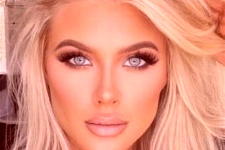 Quinn, 33, a platinum blonde grey-eyed asian companion based in Dragoiesti. Offering Roleplay, BDSM. Available for incall and outcall, overnight bookings ava...