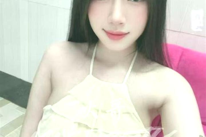 Quinn, 33 — Escort in Cho, Vietnam
