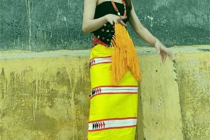 Quinn, 33 — Escort in Rongmei, China