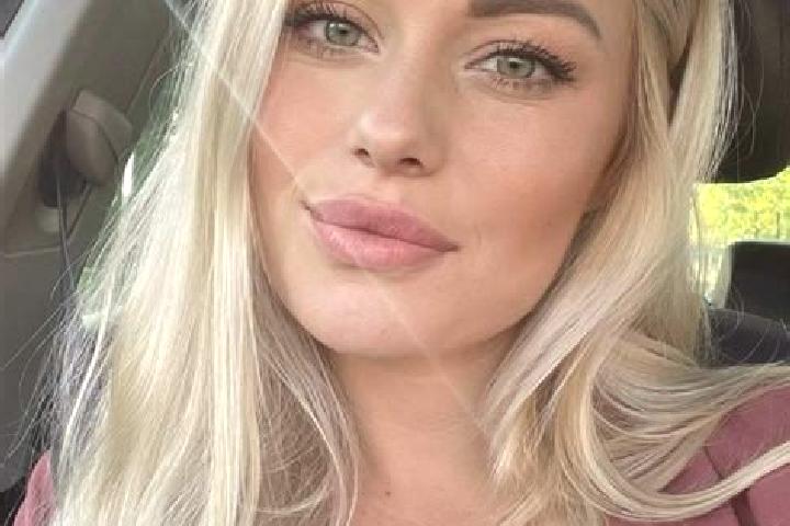 Quinn, 34, a blonde hazel-eyed caribbean companion based in Chotebor. Offering Overnight, Domination, Travel Companion, BDSM, 69. Available for incall and ou...