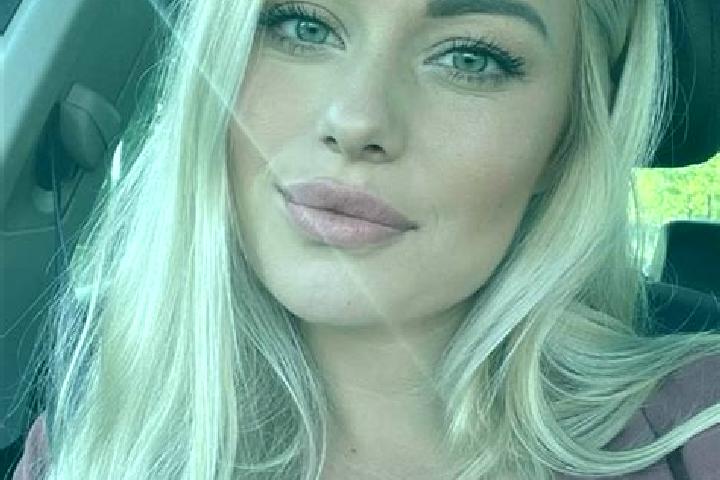 Quinn, 34, a blonde hazel-eyed latina companion based in Isabeyli. Offering Party Girl, Roleplay, Massage, OWO. Available for incall and outcall, day and eve...