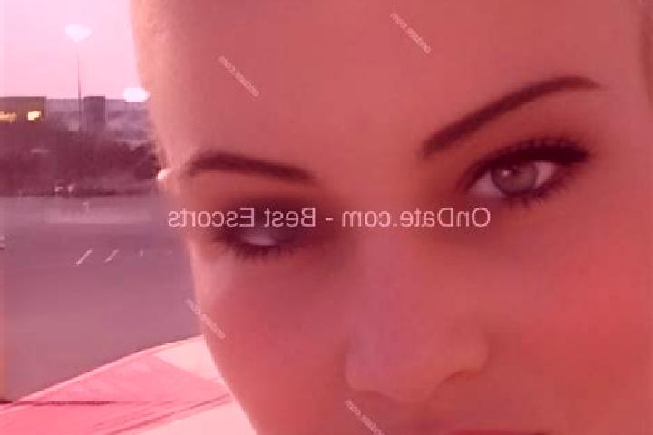Quinn, 34 — Escort in Podlesnyy, Russia