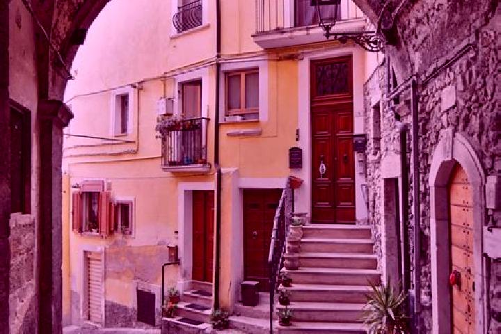 Quinn, 34 — Escort in Pratola Serra, Italy