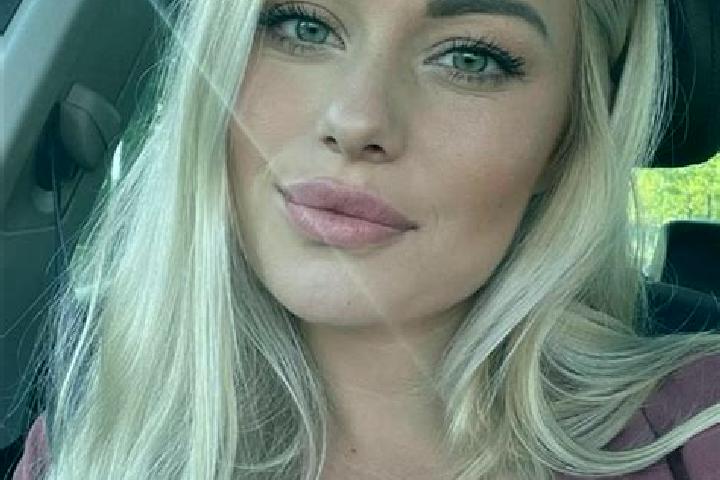 Quinn, 35, a blonde hazel-eyed indian companion based in Ganakhleba. Offering Erotic Massage, Prostate Massage, A-Level. Available for incall and outcall, ov...