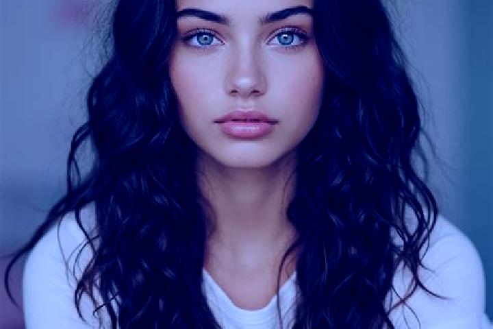 Quinn, 35, a brunette grey-eyed mediterranean companion based in Godo. Offering CIM, Tantra, Erotic Massage. Available for incall and outcall, day and evenin...