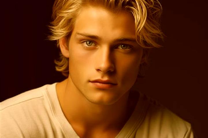 Quinn, 35, a dark blonde amber-eyed european companion based in Beacon. Offering 69, Overnight, Dinner Date. Available for incall and outcall, day and evenin...