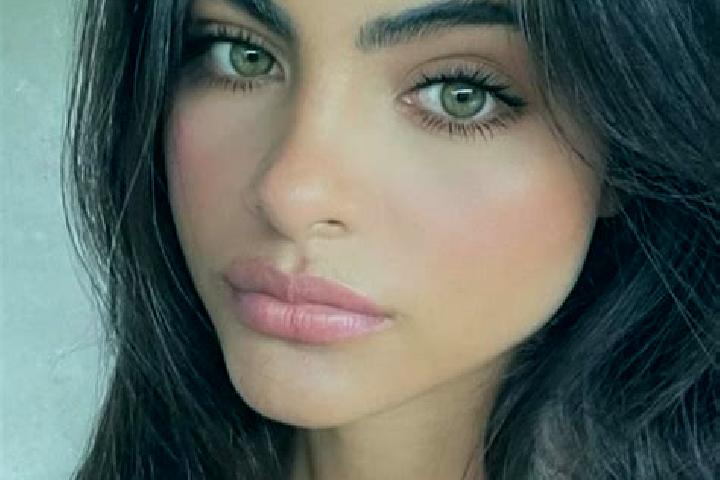 Quinn, 36, a blonde dark-eyed latina companion based in Parfino. Offering Prostate Massage, GFE, CIM. Available for incall and outcall, overnight bookings av...