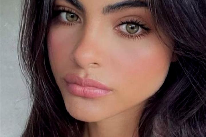 Quinn, 36, a brunette green-eyed indian companion based in Chualar. Offering Massage, Party Girl, Overnight, Tantra. Available for incall and outcall, day an...