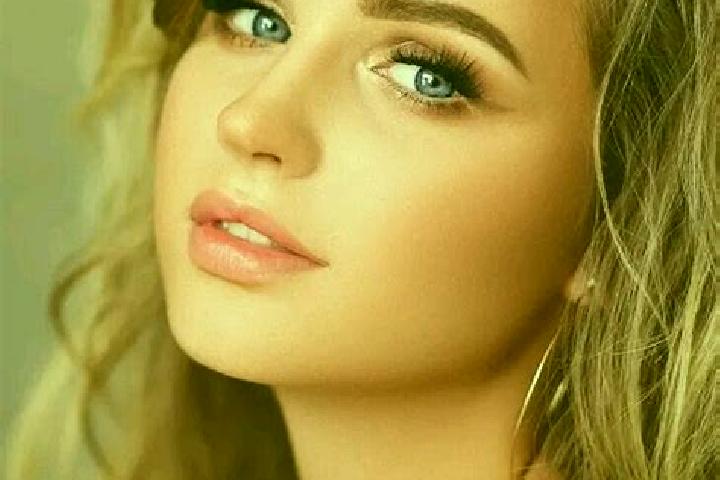 Quinn, 36, a dark blonde blue-eyed caribbean companion based in Luopu. Offering Striptease, CIM, Dinner Date. Available for incall and outcall, overnight boo...