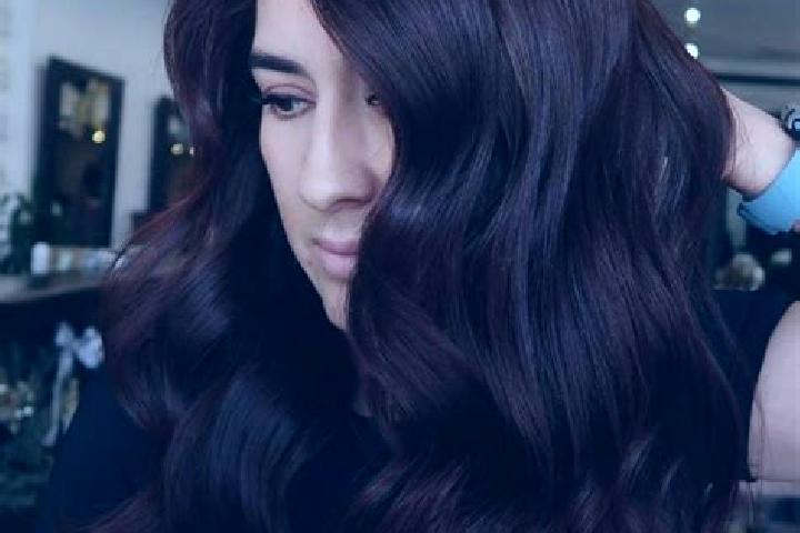 Quinn, 37, a auburn dark-eyed indian companion based in Dettighofen. Offering Overnight, Party Girl, Dinner Date, Girlfriend Experience. Available for incall...