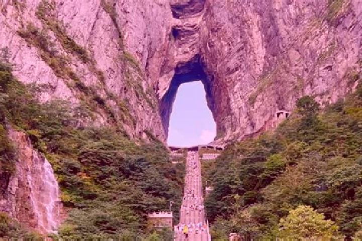 Quinn, 37 — Escort in Zhanjiaji, China