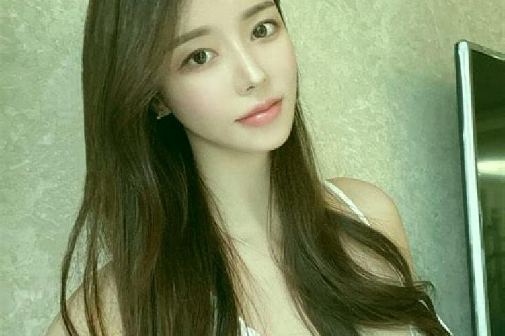 Quinn, 37 — Escort in Zhukeng, China