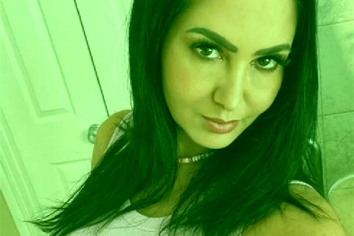 Quinn, 38, a auburn hazel-eyed caribbean companion based in Hanna. Offering OWO, Striptease, A-Level. Available for incall and outcall, day and evening dates.
