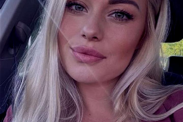 Quinn, 38, a blonde hazel-eyed indian companion based in Sobraya. Offering Travel Companion, Overnight, Prostate Massage. Available for incall and outcall, d...