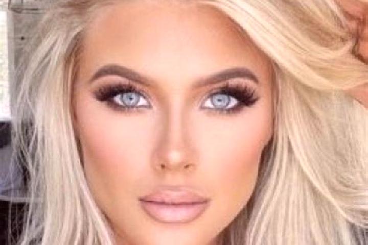 Quinn, 38, a platinum blonde blue-eyed european companion based in Saus. Offering Couples, Girlfriend Experience, Striptease, A-Level. Available for incall a...