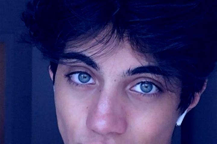 Quinn, 39, a chestnut dark-eyed caucasian companion based in Peralillo. Offering Travel Companion, Striptease, CIM. Available for incall and outcall, overnig...