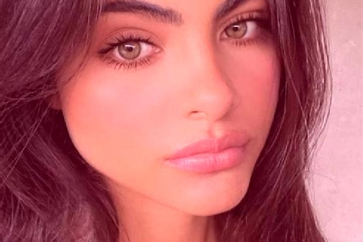 Riley, 20, a brunette amber-eyed indian companion based in Beit Jann. Offering Dinner Date, BDSM, 69. Available for incall and outcall, day and evening dates.