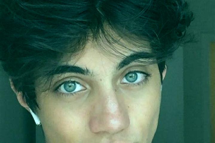 Riley, 20, a chestnut grey-eyed caucasian companion based in Carpinteros. Offering A-Level, Overnight, Couples, Duos. Available for incall and outcall, overn...