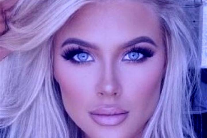 Riley, 20, a platinum blonde amber-eyed ebony companion based in Concepcion Las Minas. Offering Overnight, Duos, Tantra. Available for incall and outcall, da...