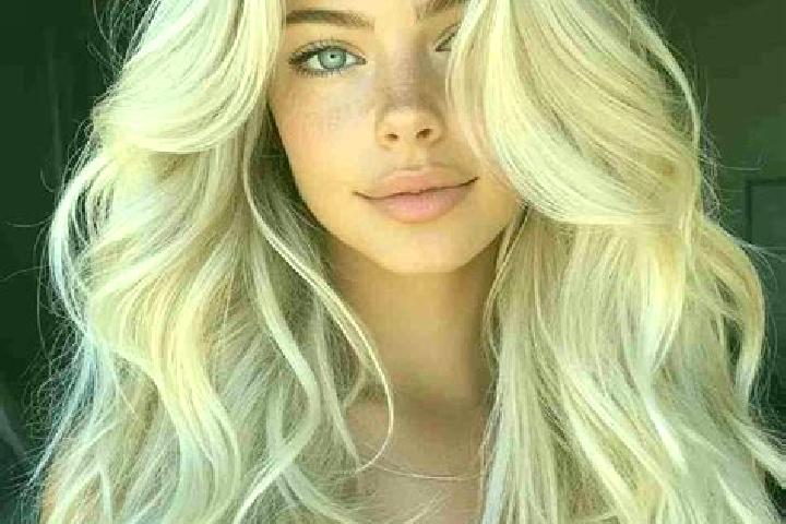 Riley, 20, a platinum blonde amber-eyed latina companion based in Bojongkalapa. Offering Erotic Massage, Party Girl, Tantra. Available for incall and outcall...