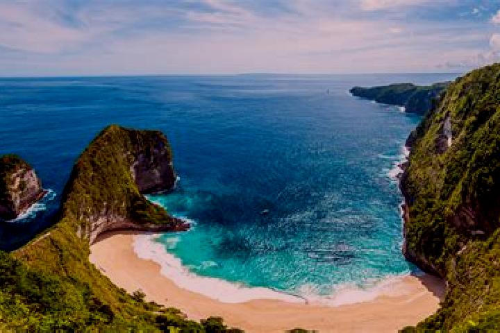 Riley, 20 — Escort in Urungpigang, Indonesia