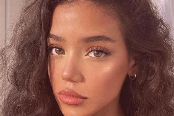 Riley, 21, a black brown-eyed middle eastern companion based in Obrovac. Offering Duos, Party Girl, OWO, Domination. Available for incall and outcall, day an...