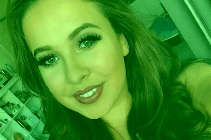 Riley, 21, a dark blonde dark-eyed latina companion based in Caglayan Mahallesi. Offering A-Level, Travel Companion, Couples. Available for incall and outcal...