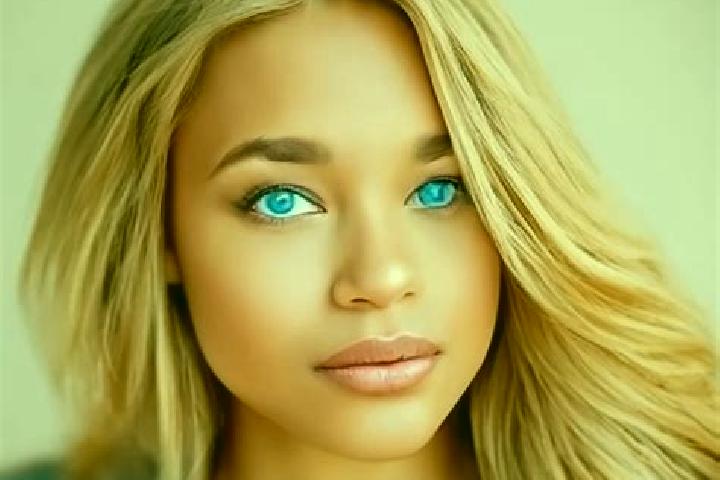 Riley, 21, a red blue-eyed latina companion based in Yangce. Offering CIM, Party Girl, 69. Available for incall and outcall, day and evening dates.