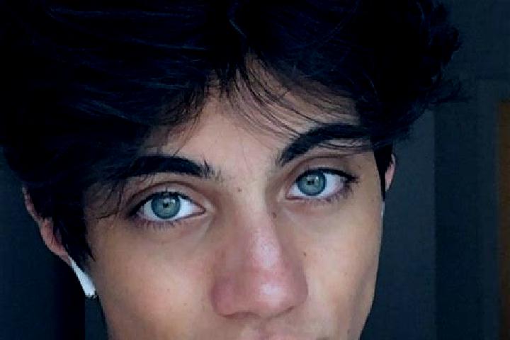 Riley, 22, a chestnut green-eyed caucasian companion based in Grignan. Offering Deep French Kissing, Duos, Erotic Massage. Available for incall and outcall, ...