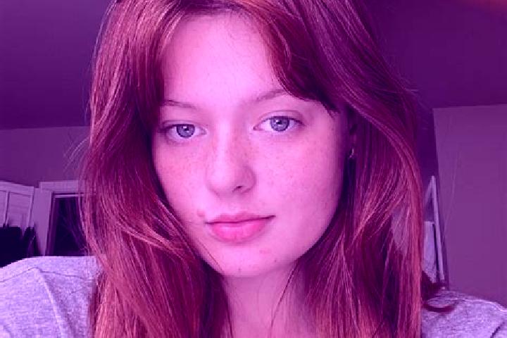 Riley, 22, a red brown-eyed mediterranean companion based in San Pedro Tlapacoyan. Offering A-Level, Duos, Party Girl, Massage. Available for incall and outc...