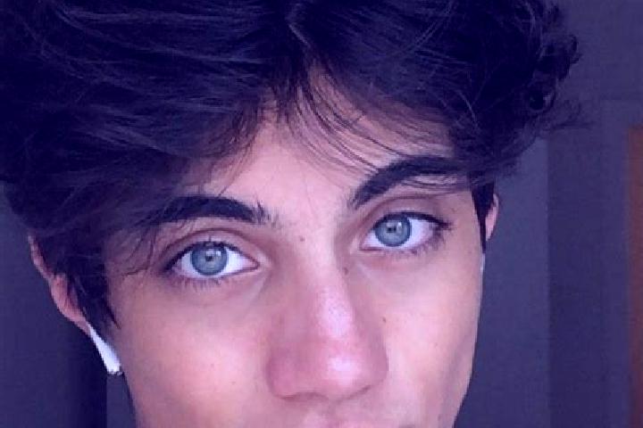 Riley, 23, a chestnut dark-eyed caucasian companion based in Matinho. Offering Fetish, CIM, Domination, GFE. Available for incall and outcall, day and evenin...