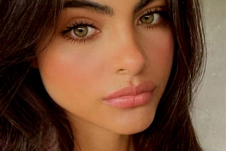 Riley, 23, a dark blonde amber-eyed indian companion based in Yefremov. Offering Roleplay, Domination, CIM. Available for incall and outcall, overnight booki...