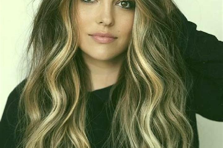 Riley, 23, a dark blonde brown-eyed caucasian companion based in Navianos de Valverde. Offering Duos, A-Level. Available for incall and outcall, day and even...