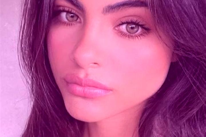 Riley, 23, a dark blonde green-eyed european companion based in Godide. Offering Dinner Date, Deep French Kissing, GFE. Available for incall and outcall, ove...
