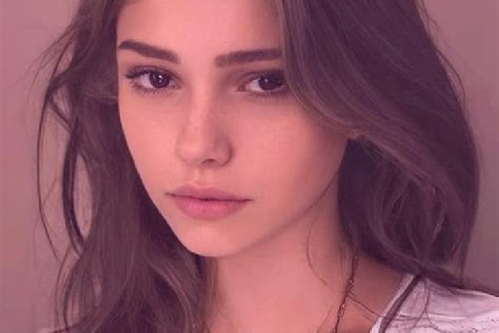 Riley, 24, a chestnut dark-eyed slavic companion based in Pressagny-le-Val. Offering Massage, CIM, Roleplay. Available for incall and outcall, day and evenin...