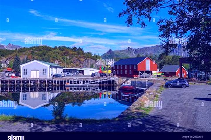 Riley, 24 — Escort in Kabelvag, Norway