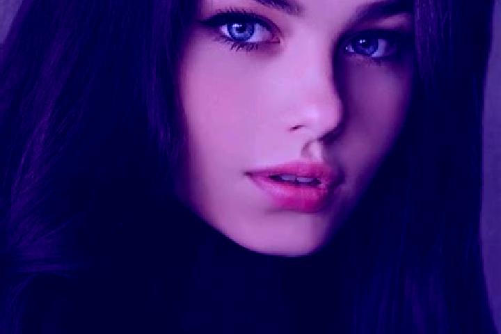 Riley, 25, a brunette grey-eyed slavic companion based in El Dovio. Offering Overnight, Duos, Massage. Available for incall and outcall, day and evening dates.