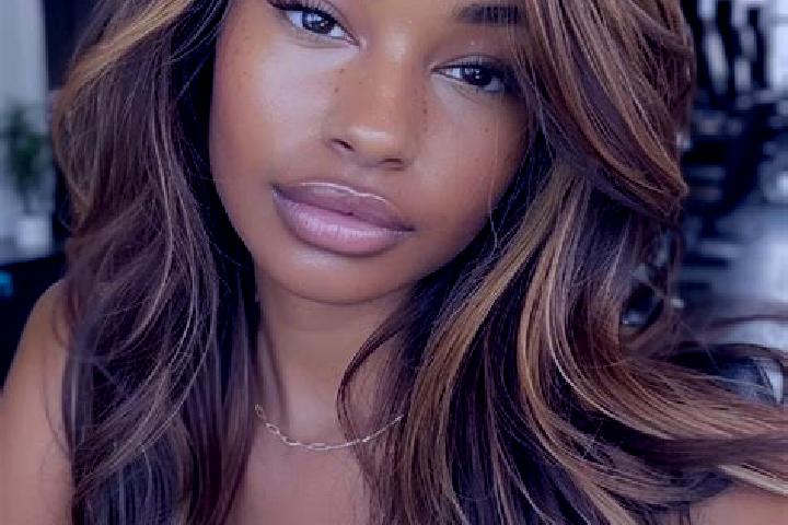 Riley, 25, a dark blonde brown-eyed mixed companion based in Pendok. Offering Dinner Date, Massage, Striptease, GFE. Available for incall and outcall, day an...