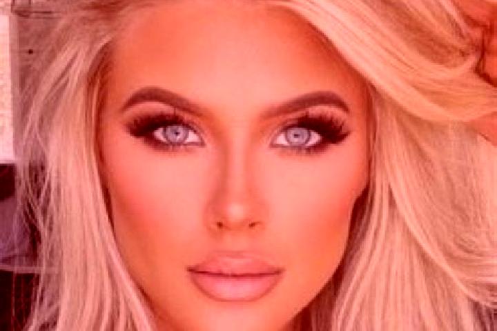 Riley, 26, a platinum blonde dark-eyed slavic companion based in Schmidmuhlen. Offering Striptease, Dinner Date, Girlfriend Experience, BDSM. Available for i...