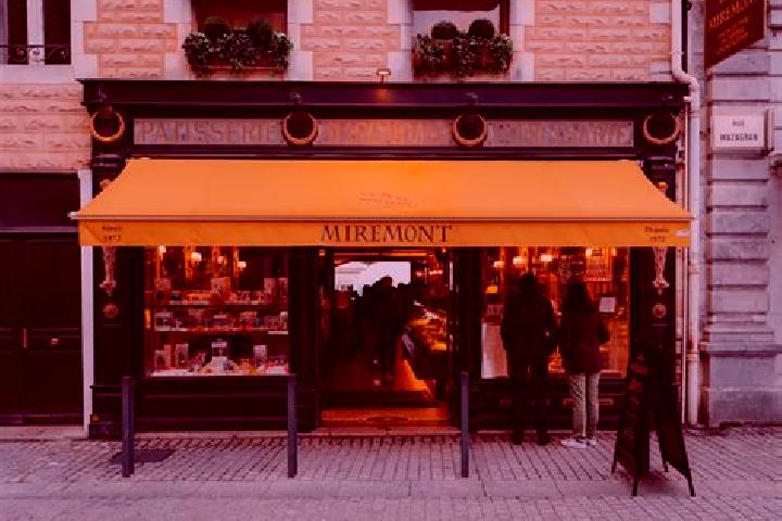 Riley, 26 — Escort in Miremont, France