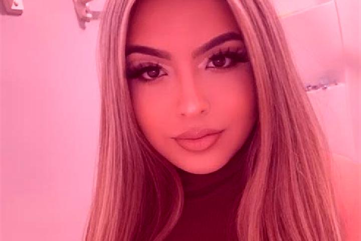 Riley, 27, a blonde brown-eyed latina companion based in Zlatograd. Offering A-Level, Massage. Available for incall and outcall, overnight bookings available.