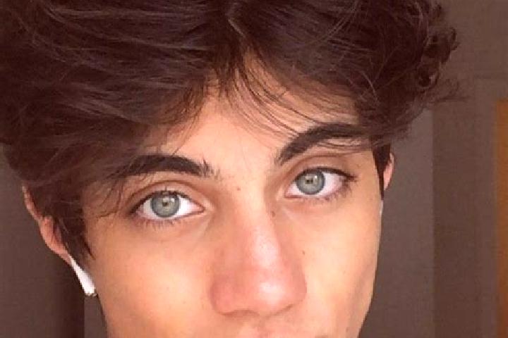 Riley, 27, a chestnut dark-eyed caucasian companion based in Mulaly. Offering Domination, Deep French Kissing, CIM, Prostate Massage, OWO. Available for inca...