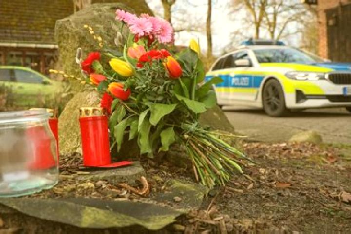Riley, 27 — Escort in Niederbiel, Germany