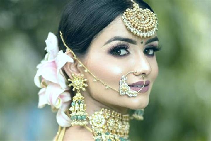 Riley, 27 — Escort in Saraiya, India