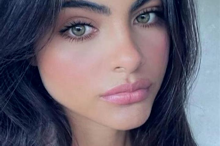 Riley, 28, a black hazel-eyed middle eastern companion based in Bureng. Offering CIM, Tantra, Dinner Date. Available for incall and outcall, day and evening ...