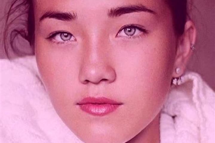 Riley, 28, a red amber-eyed caucasian companion based in Shahrak-e Maskuni-ye Gawatar. Offering Party Girl, Erotic Massage, OWO. Available for incall and out...
