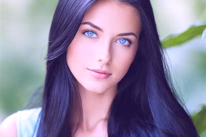Riley, 28, a red blue-eyed mediterranean companion based in Piana Battolla. Offering Party Girl, Girlfriend Experience, Dinner Date, Fetish. Available for in...