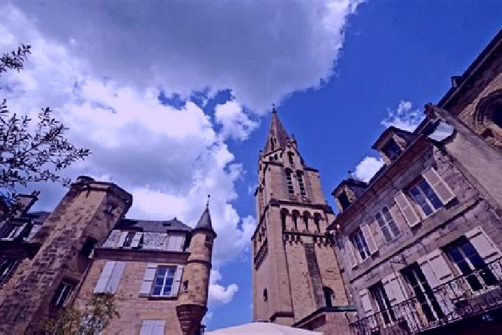 Riley, 28 — Escort in Fontaine-la-Gaillarde, France