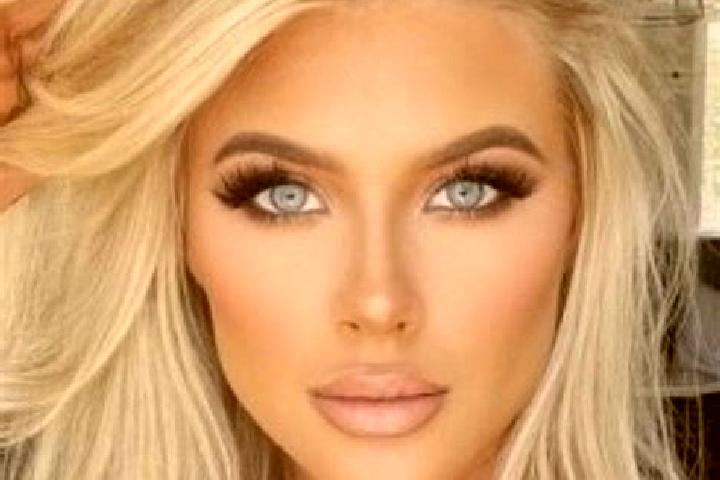 Riley, 29, a platinum blonde dark-eyed indian companion based in Tanir. Offering Party Girl, Fetish, Striptease. Available for incall and outcall, day and ev...