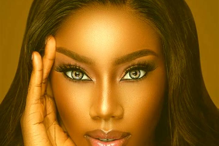 Riley, 30, a auburn blue-eyed ebony companion based in Sekarputih. Offering Erotic Massage, Prostate Massage, Massage, Overnight. Available for incall and ou...